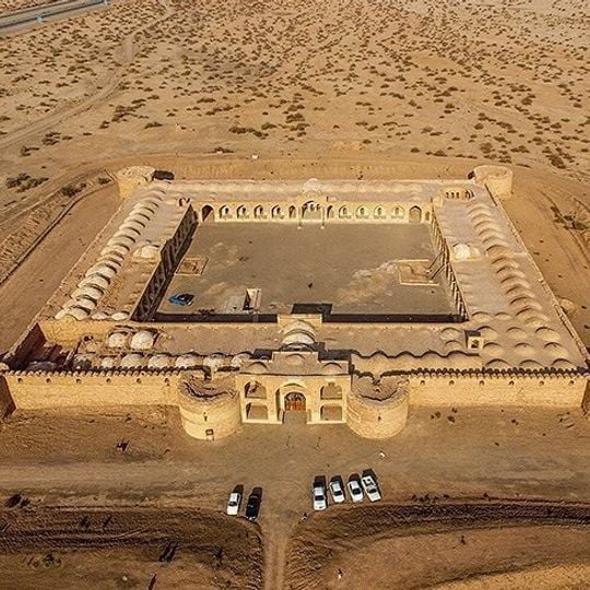 Dayr-e Gachin Caravanserai