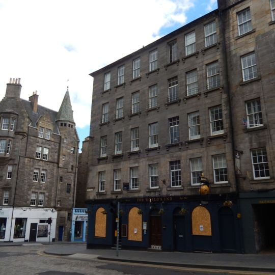 Edinburgh, 2 - 8 High Street