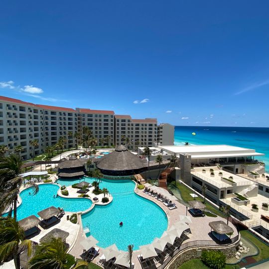 Emporio Cancun