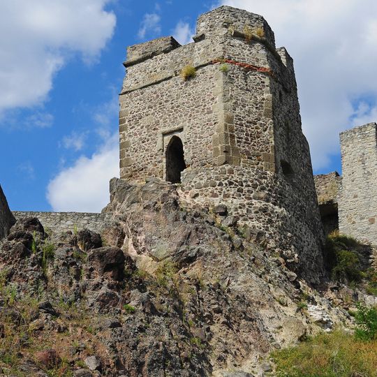 Levický hrad, palác hradný