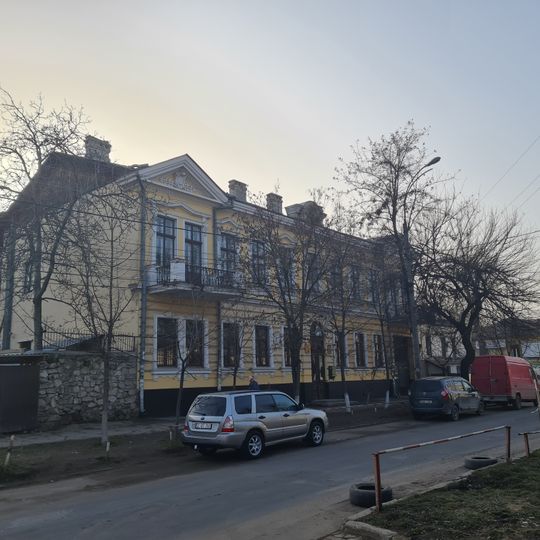 House, Alexandru cel Bun, 23