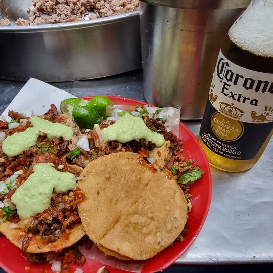 Taquería "Los Güeros"