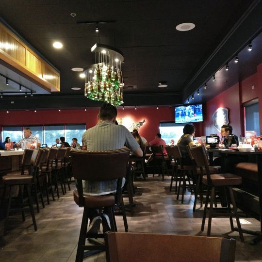Red Robin Gourmet Burgers and Brews