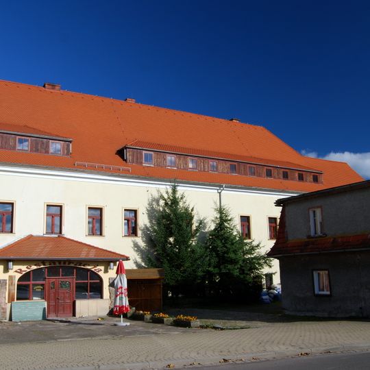 Oficyna gospodarcza , ob. restauracja, ob. benedyktynek)