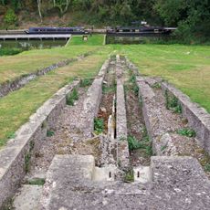 Inclined plane immediately east of Foxton Locks