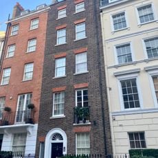 2, Chesterfield Hill W1