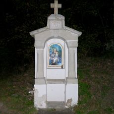 Chapel-shrine in Lázeňská street in Mšené-lázně