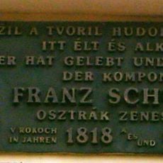 Eszterházyovský kaštieľ, pavilón