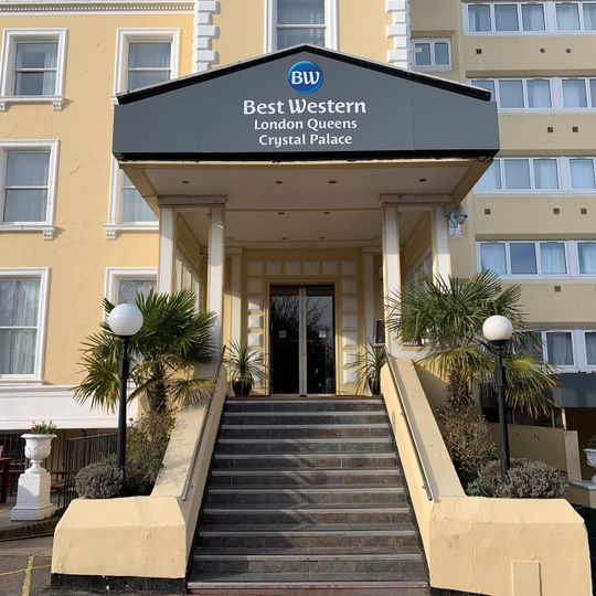 Queens Hotel