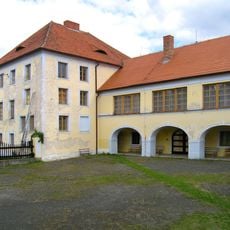 Růžkovy Lhotice Castle