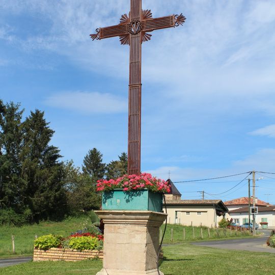 Croix du bourg de Saint-André-d'Huiriat