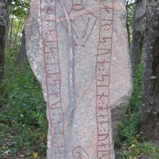 Östergötlands runinskrifter 30