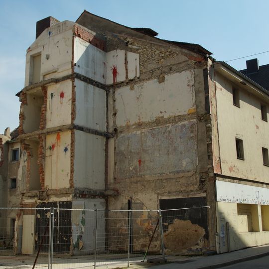 Wohn- und Geschäftshaus