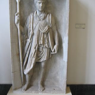 Relief mit der Darstellung eines römischen Legionärs (Berlin SK 887)