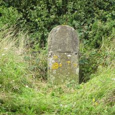 Milestone, Hilltop ; 100m S traffic lights