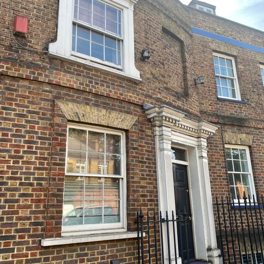 23, West Hill Sw18