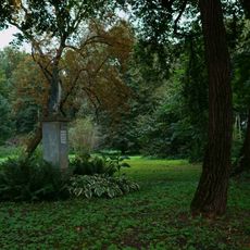 Wayside shrine, Work of art, statue
