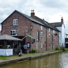 Trent and Mersey Canal House and attached warehouse