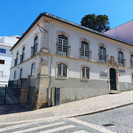 Imóvel onde está instalado o Colégio do Dr. Correia Mateus