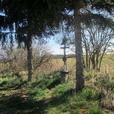 Kříž severovýchodně od Kalenic