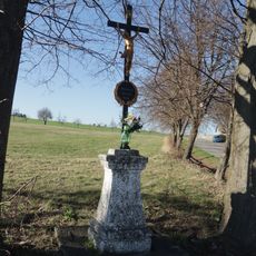 Kříž u hřbitova v Heralticích