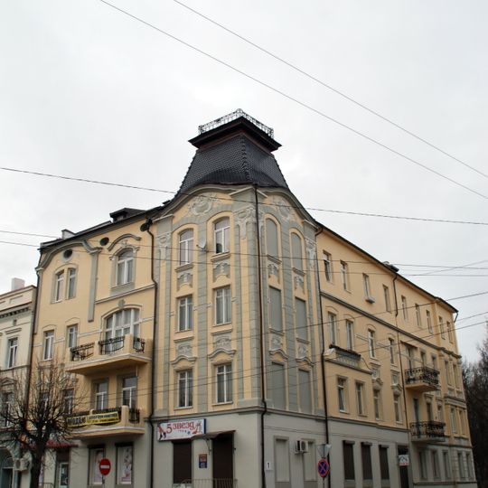 Pobedy street, 1 - Komsomolskaya street, 1