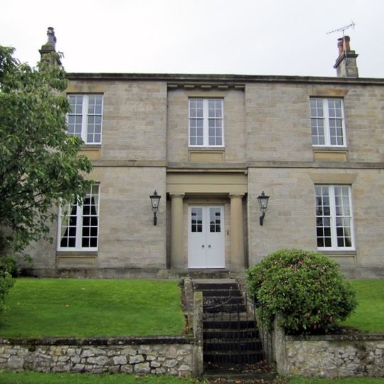 Hill Top Farmhouse And Cottage