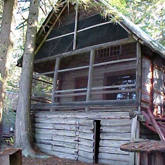 Greve's Tourist Cabins