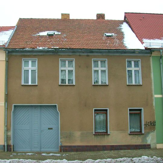 Wohnhaus in geschlossener Bebauung Kolpingstraße 24