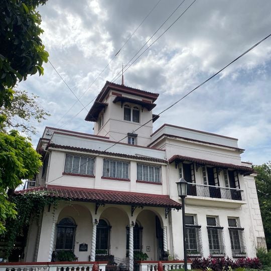 Mira-Nila House
