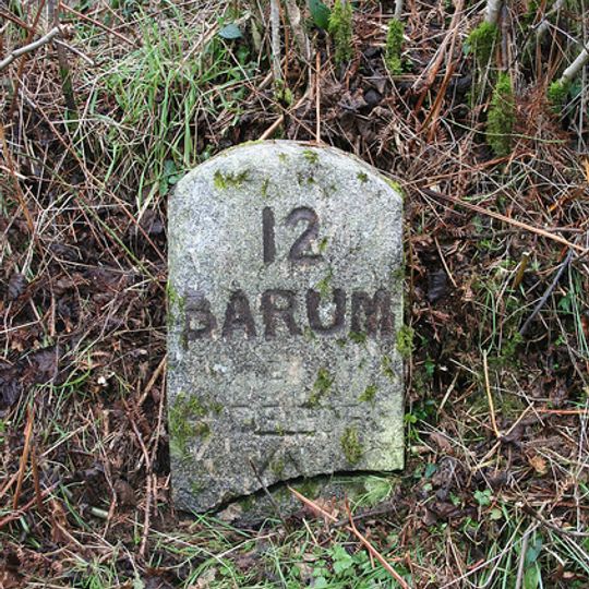Milestone, 200m N of Huntshaw Mill Bridge