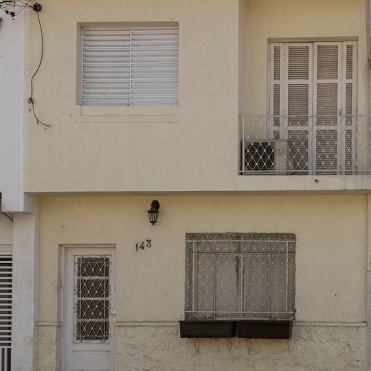 Imóvel à Rua Conceição Veloso, nº 143