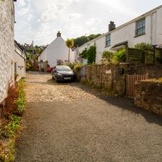 7 And 8, Fradgan Place