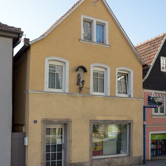 Wohn- und Geschäftshaus