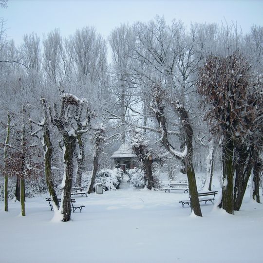 Parkanlage Russenstraße 135