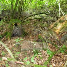 Kříž jižně od Otročína u okraje