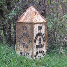 Milepost on A484 S of Lakelands Bungalow