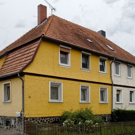 Schulstraße 13, 15, 21, 23