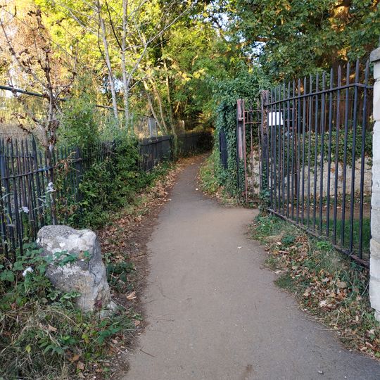 Stone At The Junction Of Marston Road And The Footpath To Pullens Lane