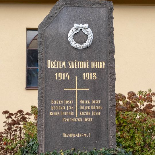 Pomník obětem světové války v Polomi