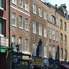 25, Litchfield Street Wc2