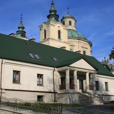 Plebania przy kościele św. Józefa w Klimontowie