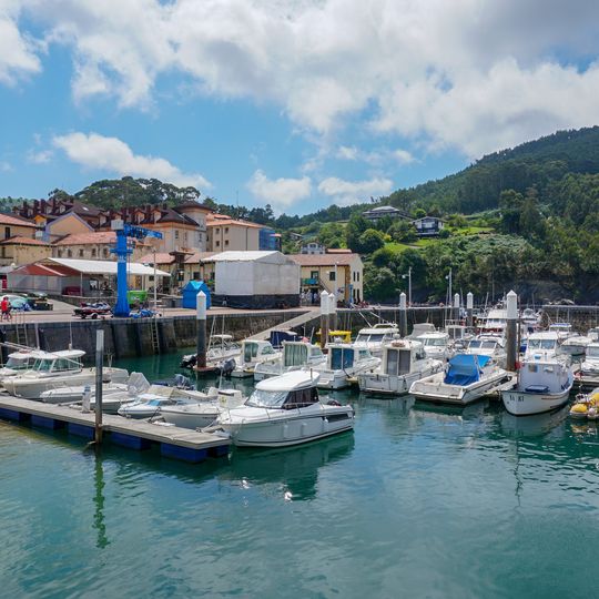 Puerto deportivo de Arminza