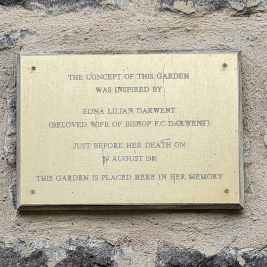 Commemorative plaque to Edna Lilian Darwent