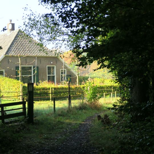 Vorden: bakstenen boerderij