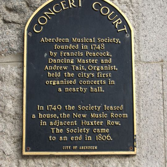 Commemorative plaque to Concert Court
