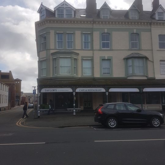19, Lloyd Street,Llandudno