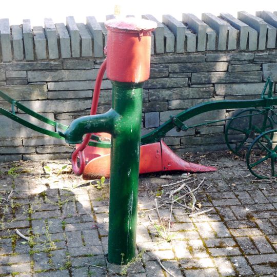 Water lift pump by Pont Fathew