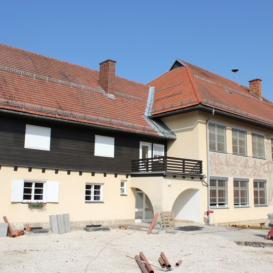 Volksschule in Sankt Kanzian am Klopeiner See