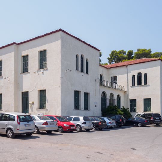 Old Middle School, Pylos